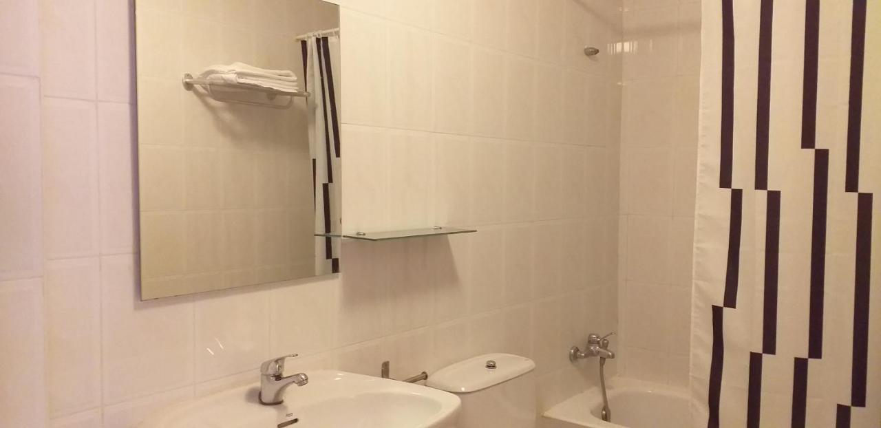 Hostal Meson De Paco Cariñena Zewnętrze zdjęcie