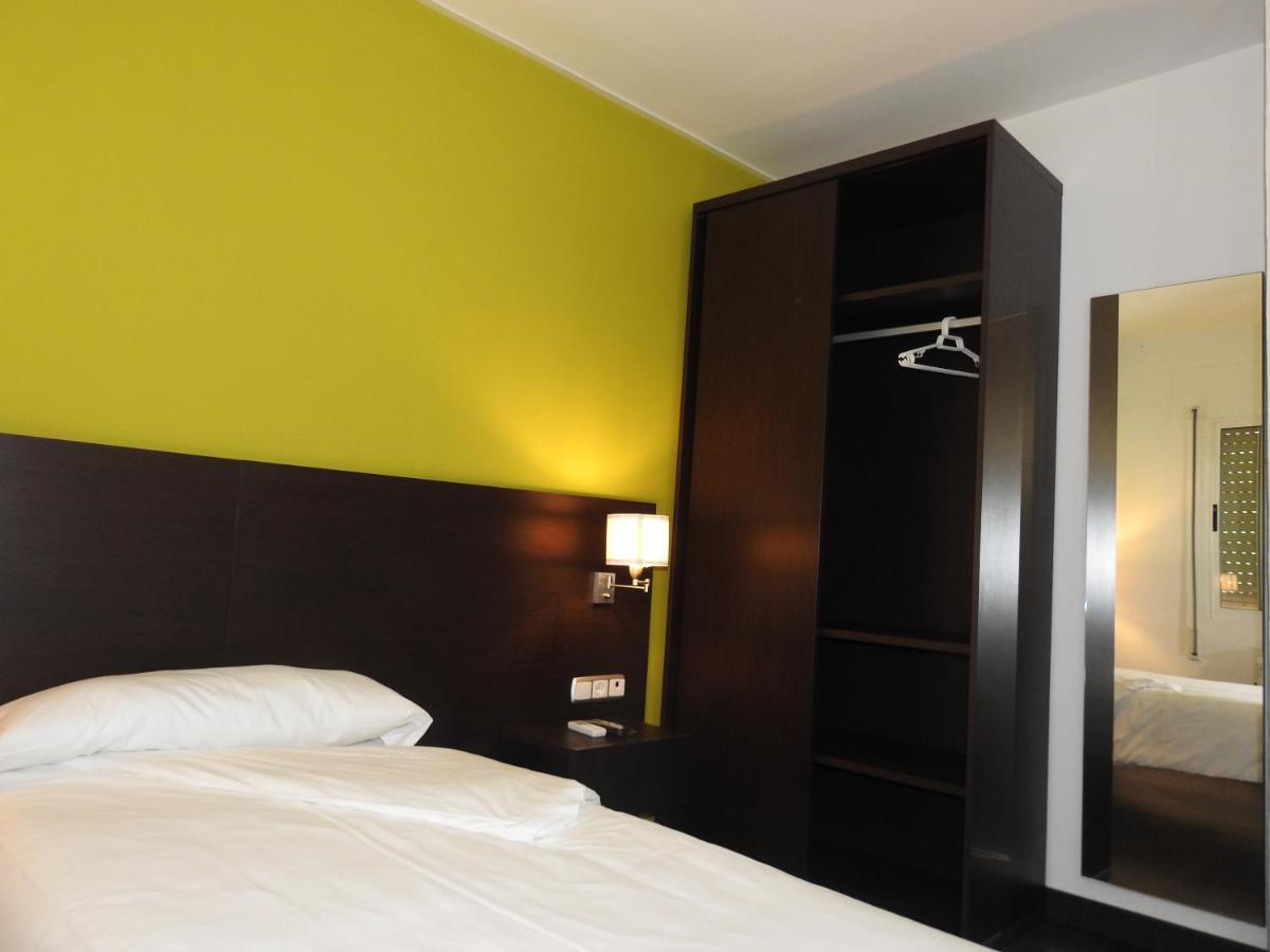 Hostal Meson De Paco Cariñena Zewnętrze zdjęcie